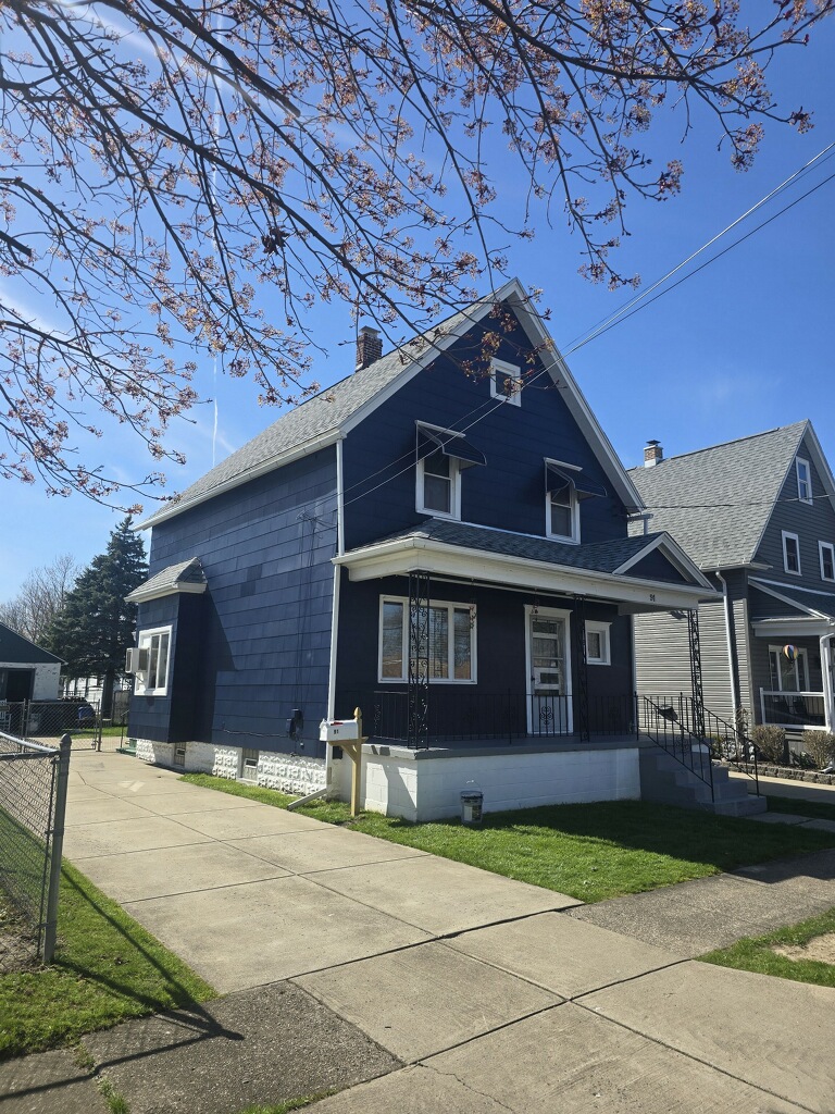 Painting your Buffalo exterior home with Paint of WNY